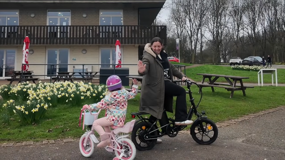 Veldedighetsbutikk sparer etter hjemsøkte dukker ... Er de faktisk hjemsøkte?