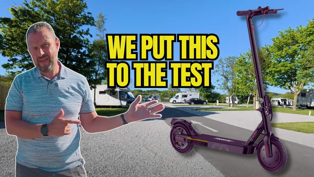 The iScooter i8 is perfect for navigating city streets and getting you to your destination in style.